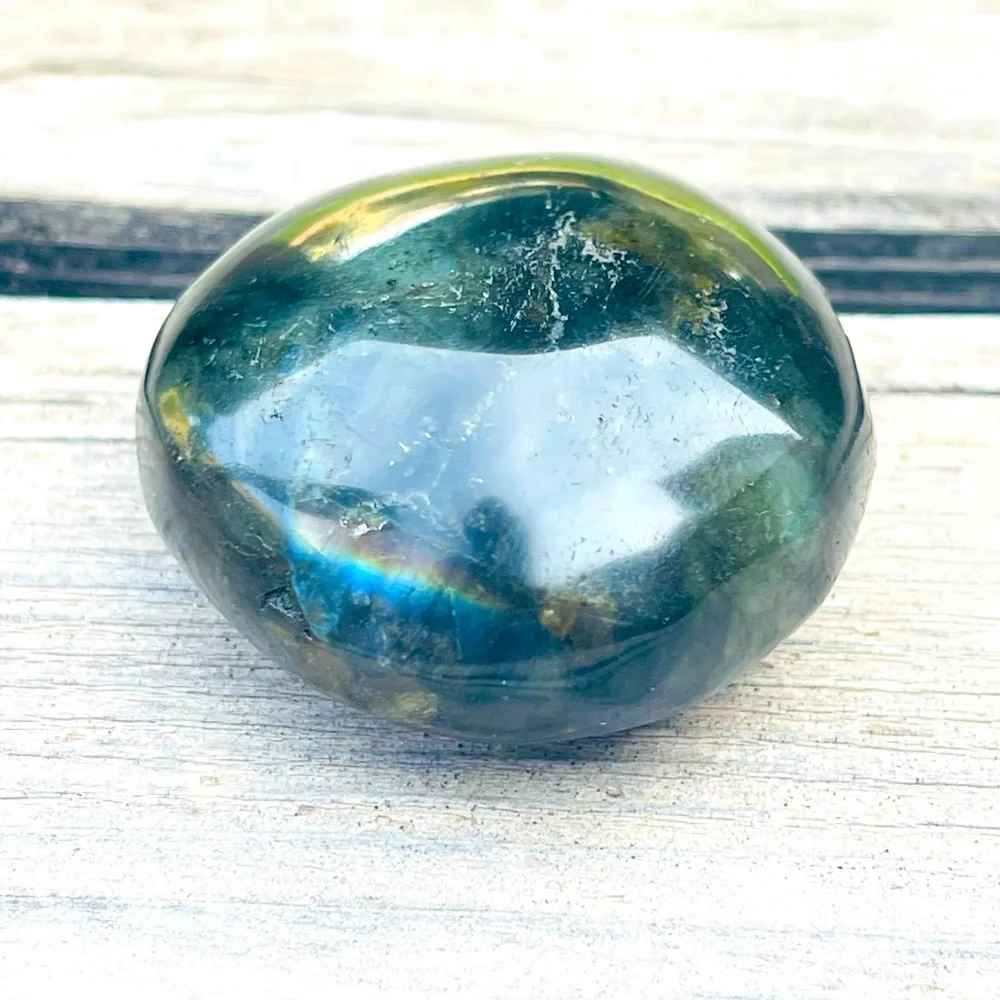 New Handmade Natural Labradorite Blue Green Crystal Oblong Carved Palm Stone
